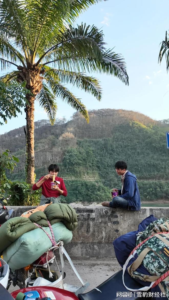 当春运驶入手机屏,短剧也扛起了贺岁大旗