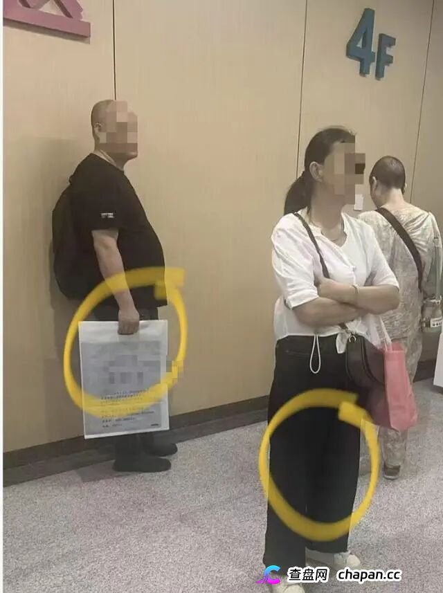 医托在长沙三甲医院“忽悠”病患前往中医馆,记者暗访曝光层层套路(4) 医托在长沙三甲医院“忽悠”病患前往中医馆,记者暗访曝光层层套路(4)
